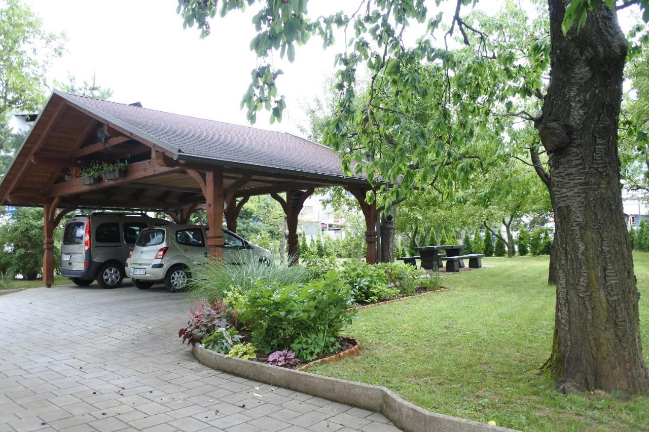 Apartma Vrh Lesce  Buitenkant foto